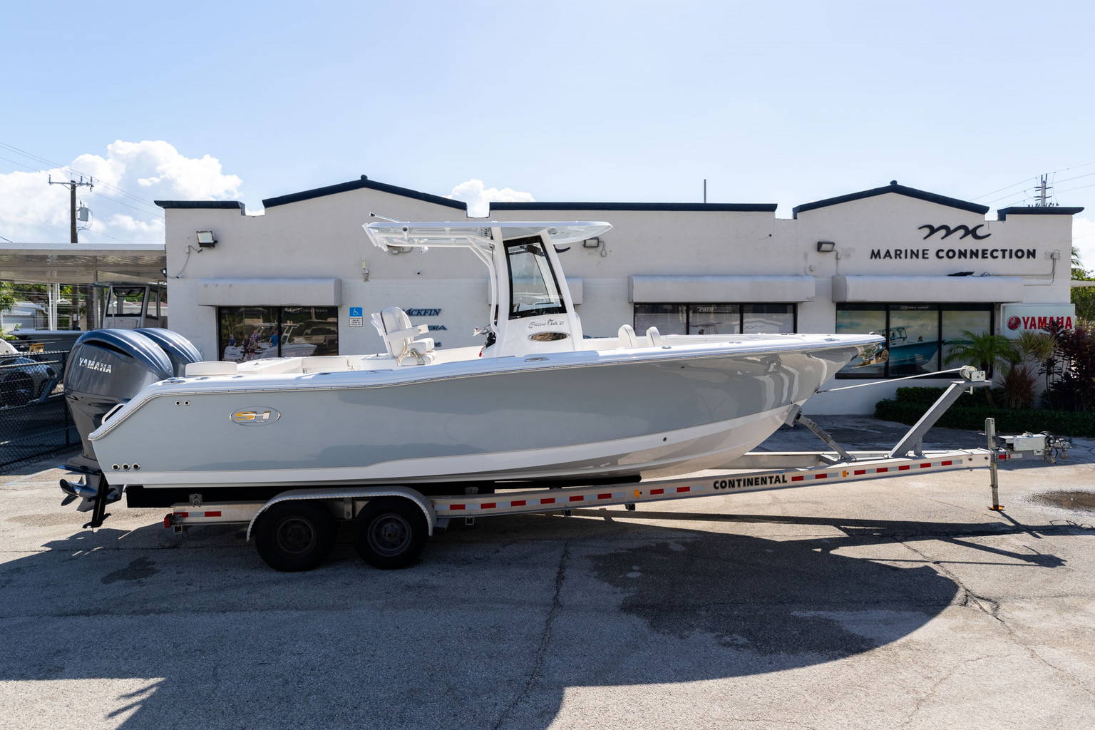 New 2023 Sea Hunt Gamefish 27 FS #0559 image 1