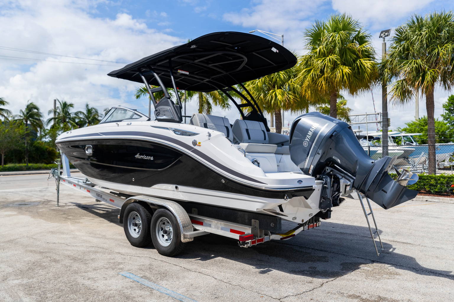 New 2024 Hurricane SunDeck 2600 OB #2855 image 6