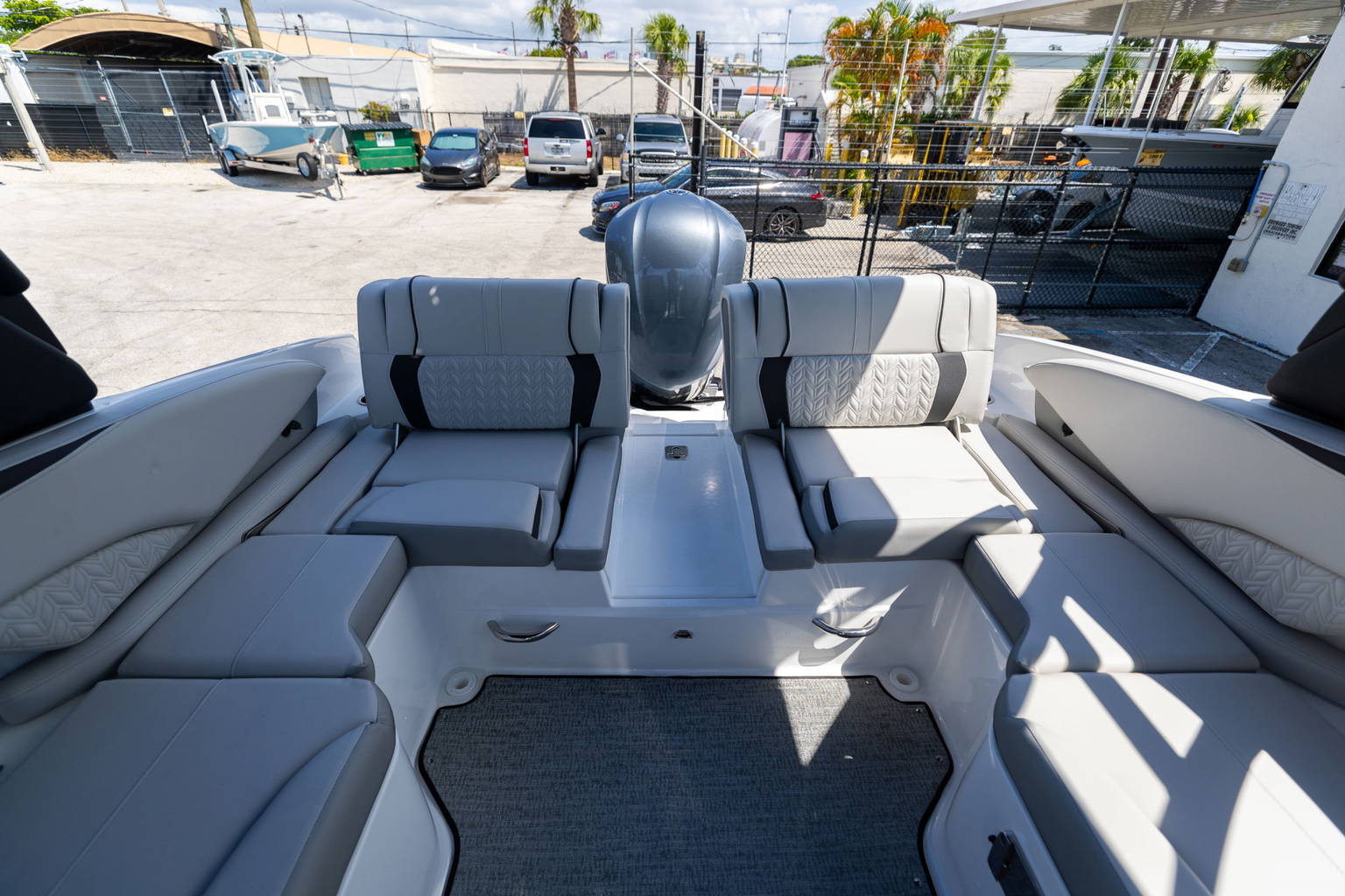 New 2024 Hurricane SunDeck 2600 OB #2855 image 14
