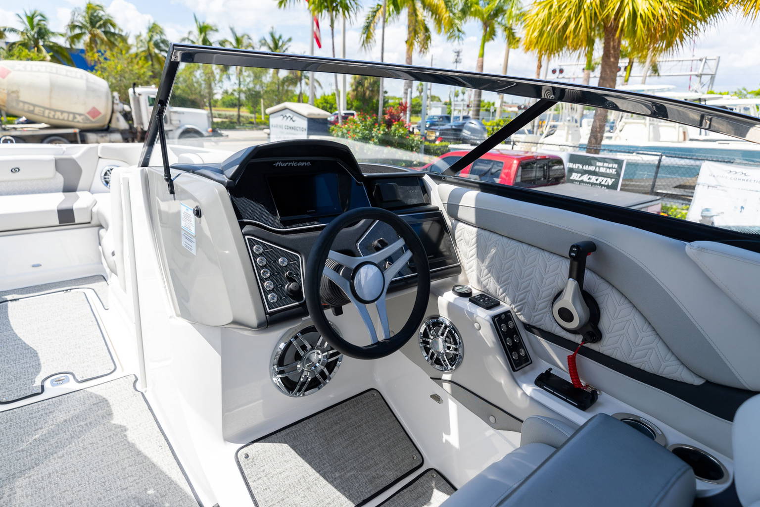 New 2024 Hurricane SunDeck 2600 OB #2855 image 20