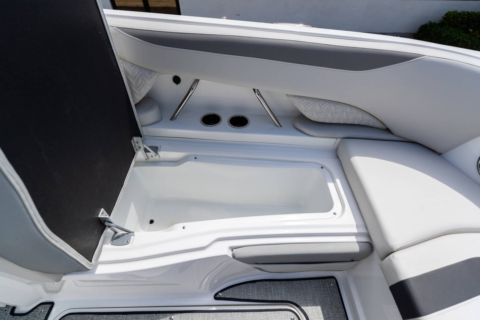 New 2024 Hurricane SunDeck 2600 OB #2855 image 41