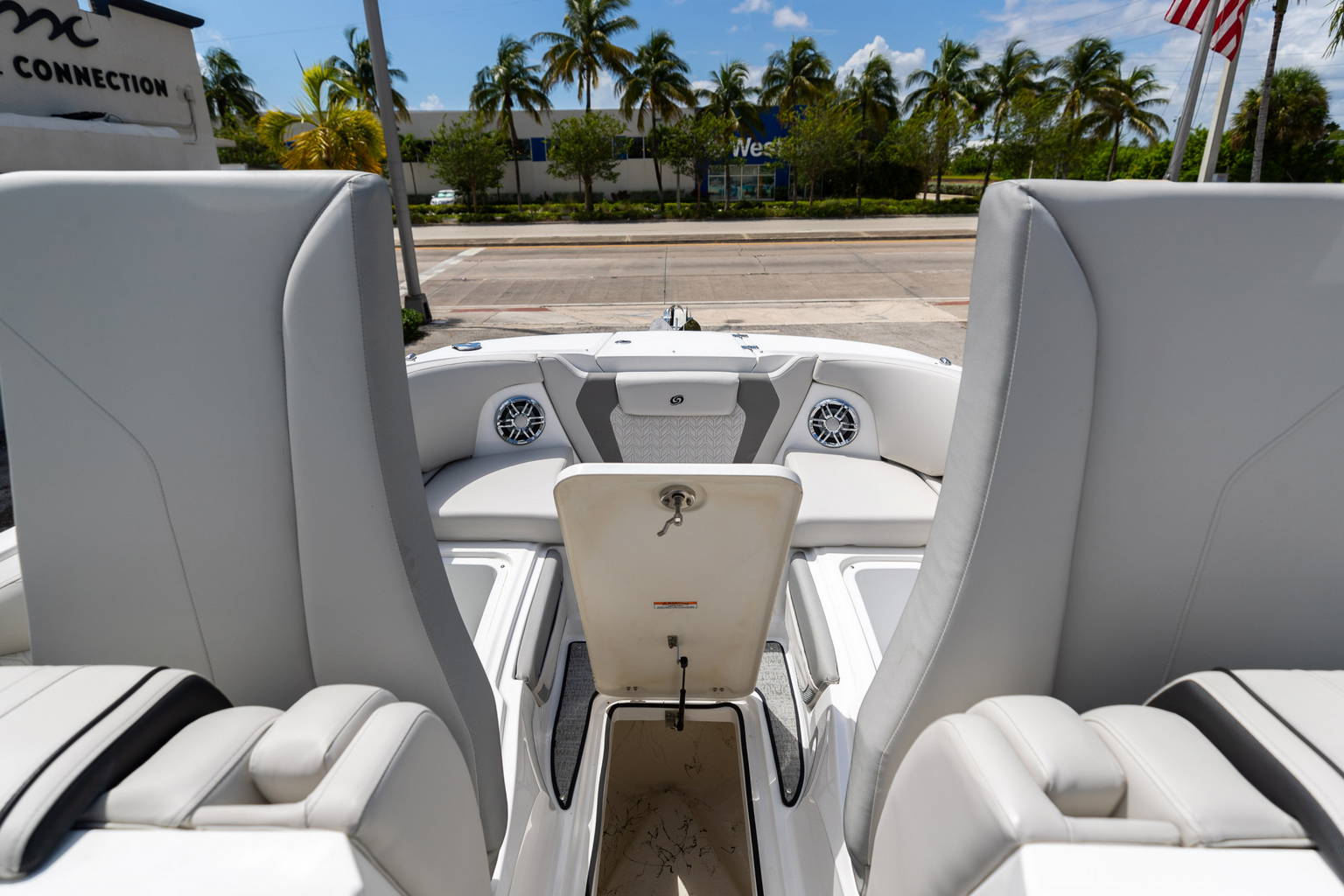 New 2024 Hurricane SunDeck 2600 OB #2855 image 40