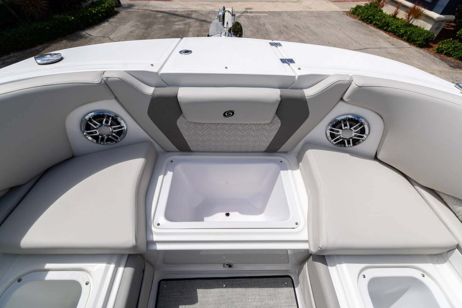 New 2024 Hurricane SunDeck 2600 OB #2855 image 42