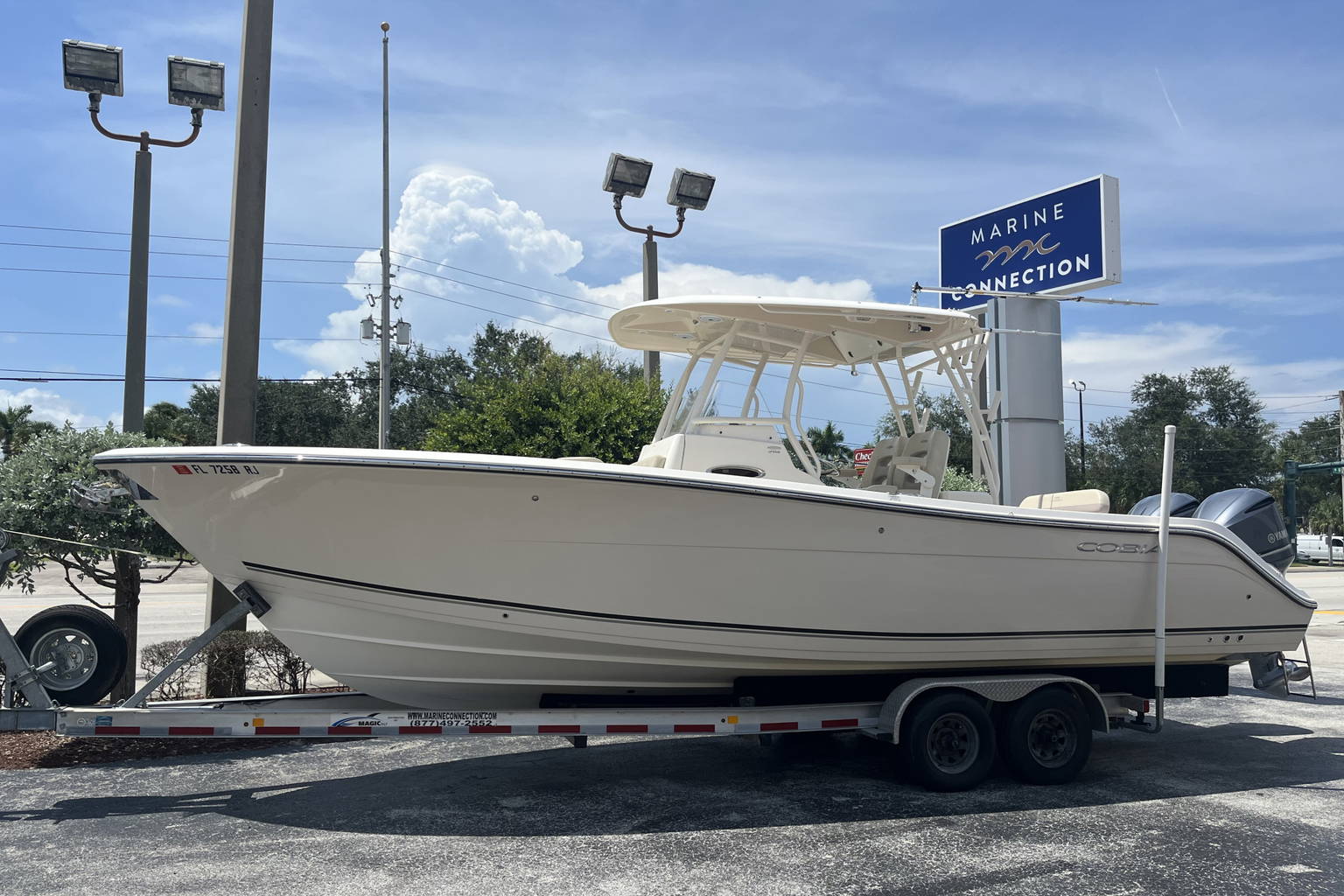 Used 2017 Cobia 296 #N027 image 1