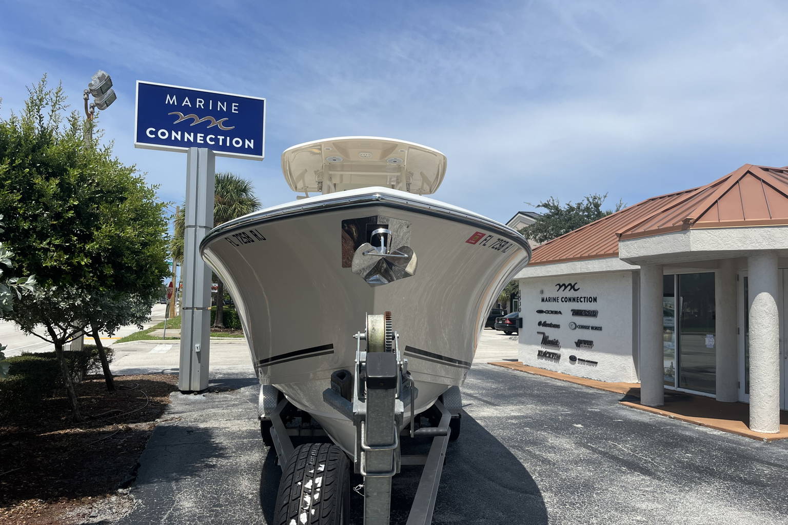 Used 2017 Cobia 296 #N027 image 3