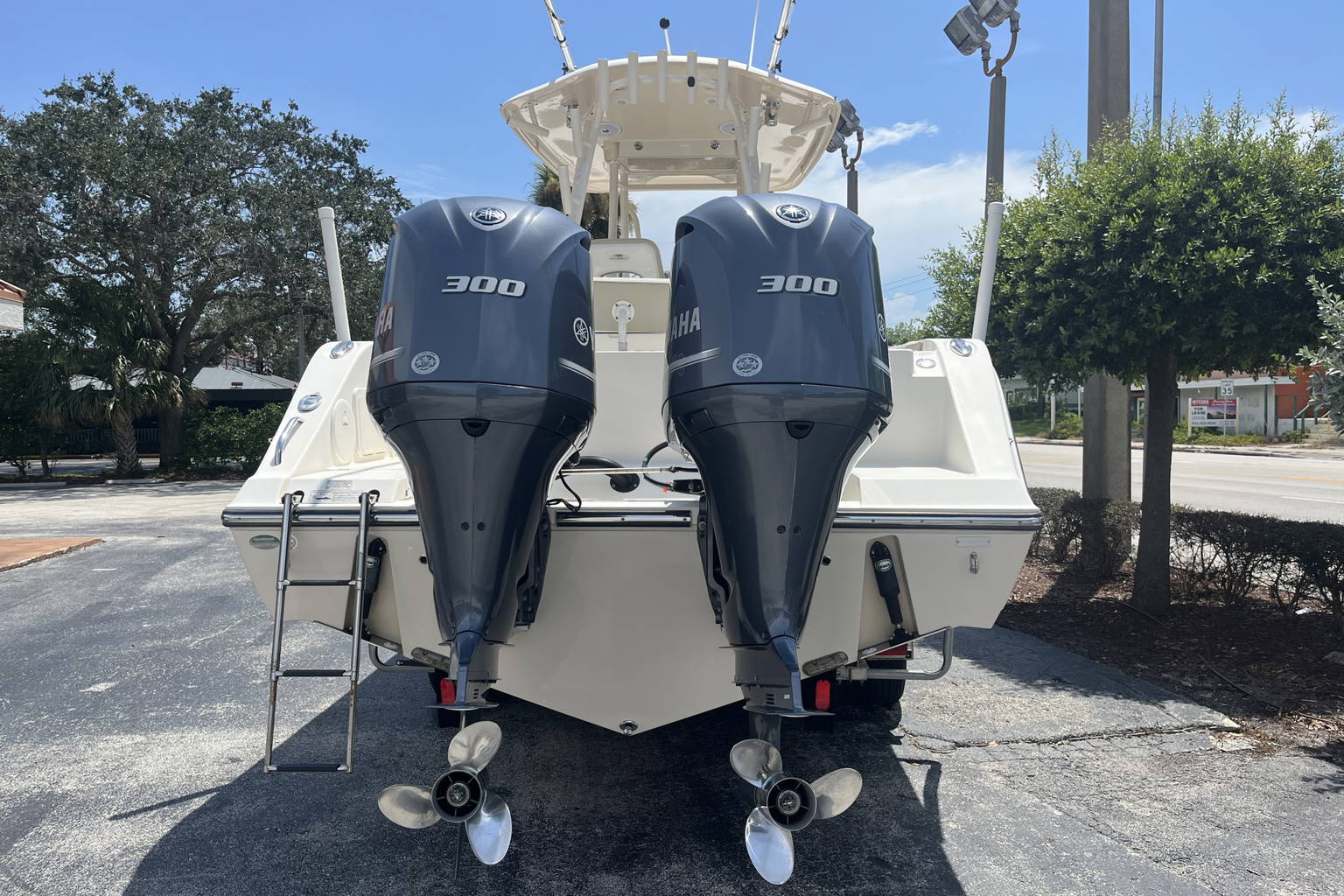 Used 2017 Cobia 296 #N027 image 5