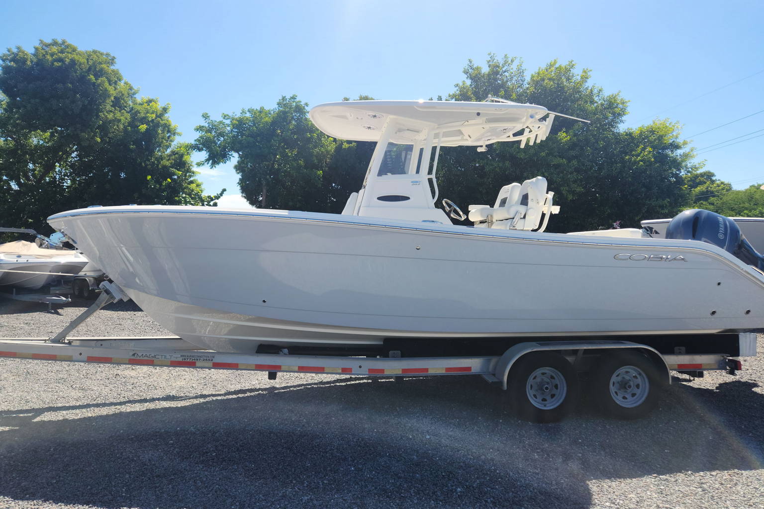 New 2023 Cobia 262 CC #C062 image 2