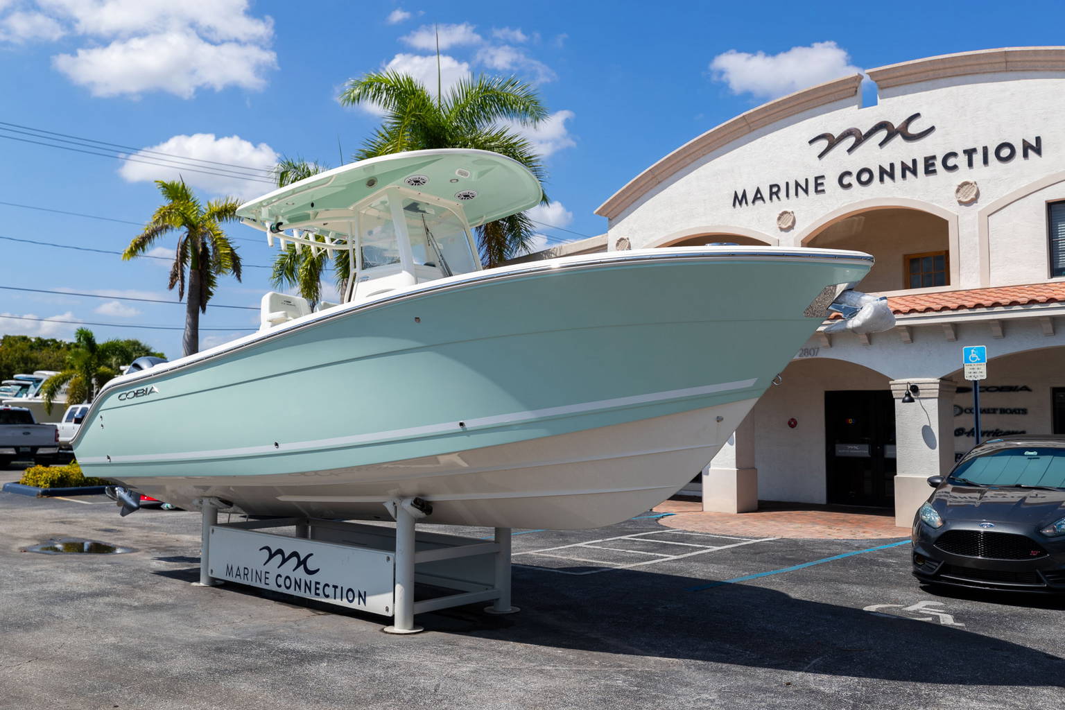 New 2023 Cobia 262 CC #C079 image 2