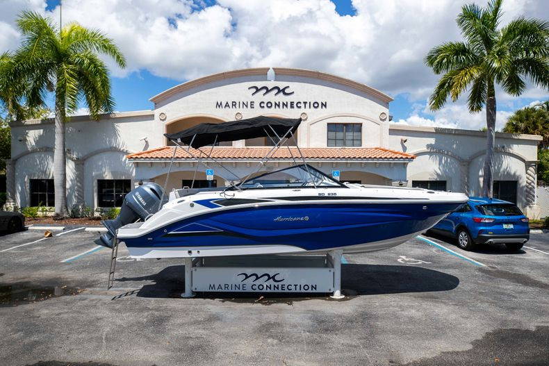 New 2022 Hurricane SunDeck OB SD 235 OB #7864 image 1