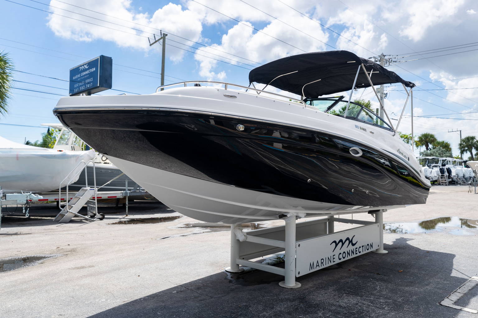 New 2023 Hurricane SunDeck 2486 OB #0282 image 4