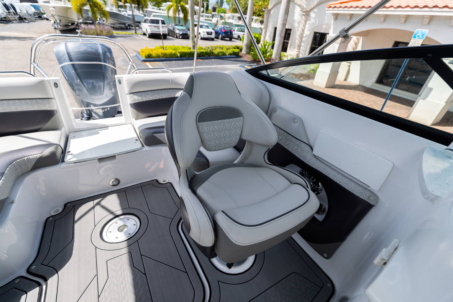New 2023 Hurricane SunDeck 2486 OB #0282 image 30
