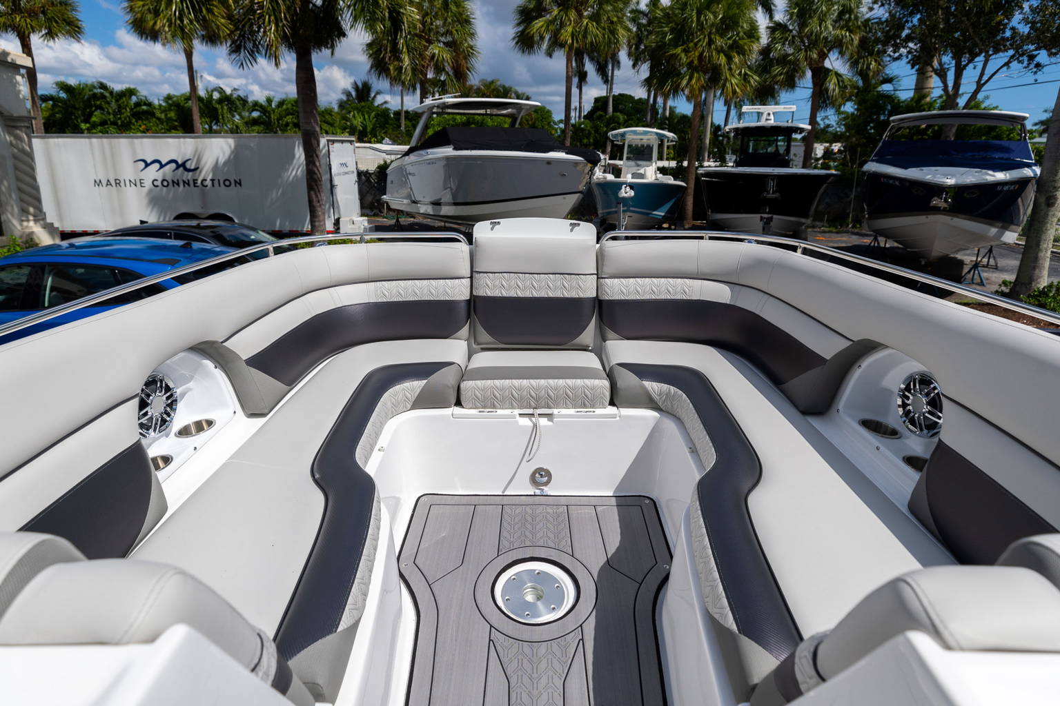 New 2023 Hurricane SunDeck 2486 OB #0282 image 34