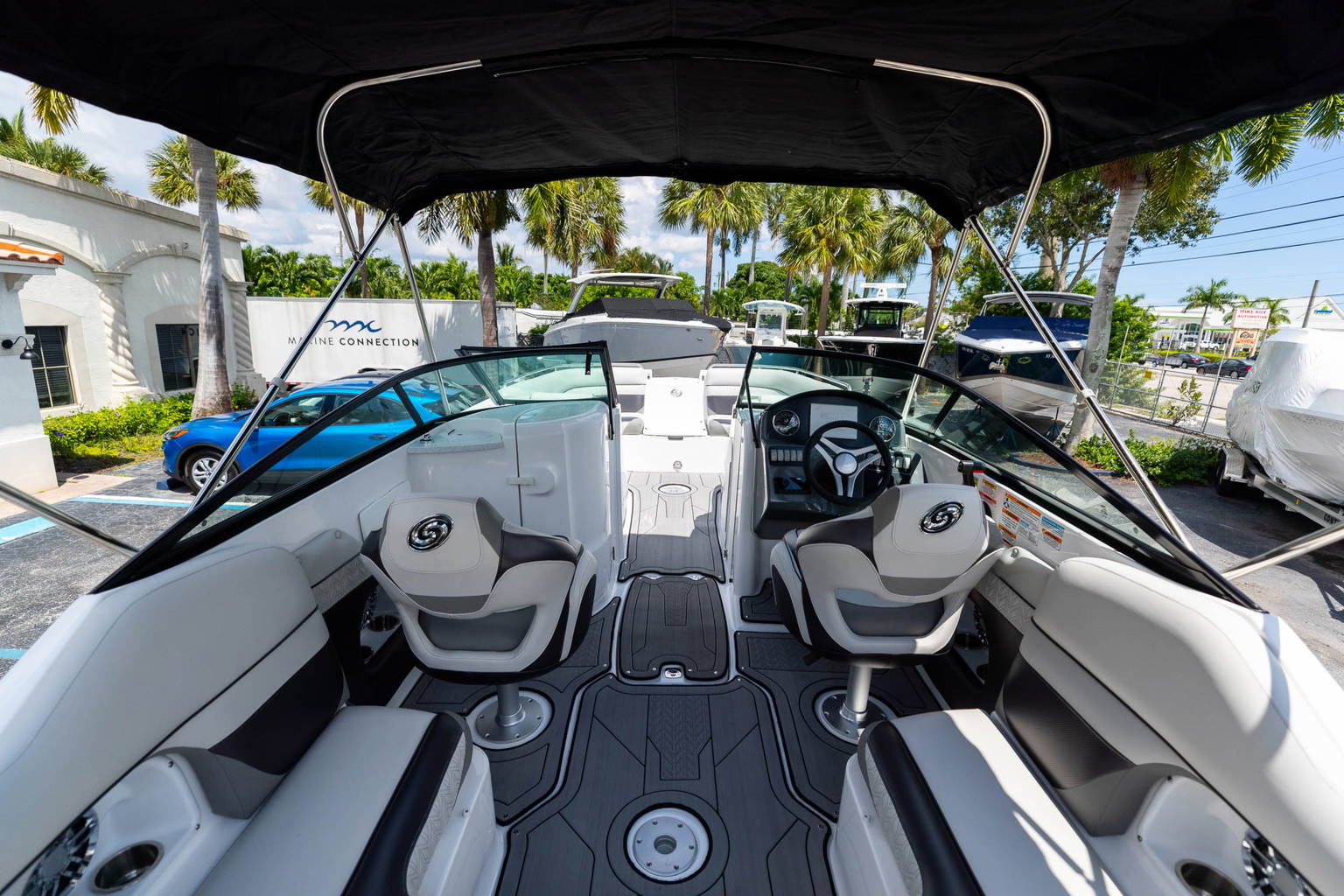 New 2023 Hurricane SunDeck 2486 OB #0282 image 11