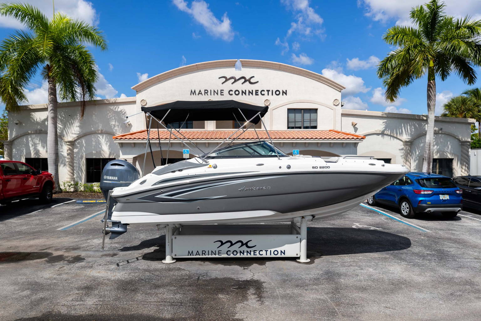 New 2023 Hurricane SunDeck 2200 OB #2028 image 1