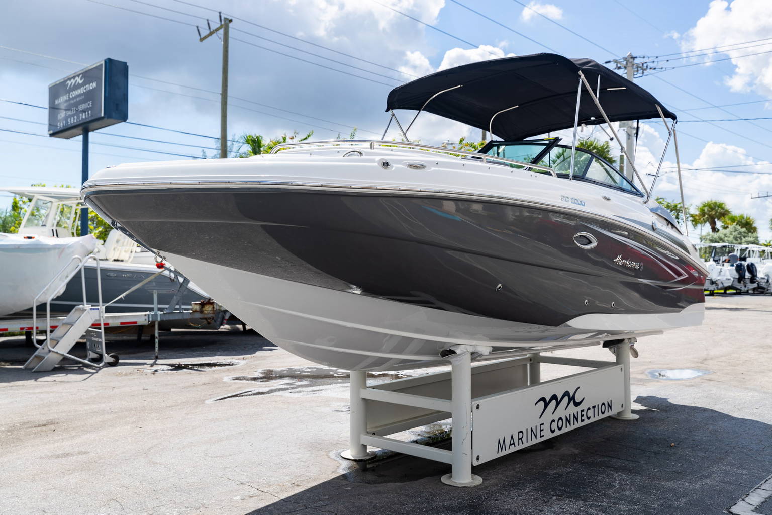 New 2023 Hurricane SunDeck 2200 OB #2028 image 4