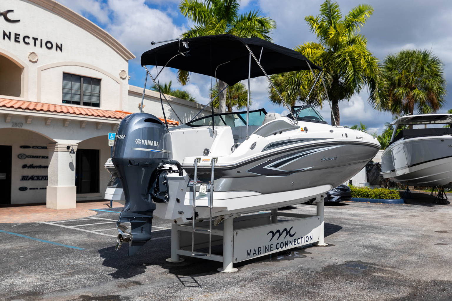 New 2023 Hurricane SunDeck 2200 OB #2028 image 8