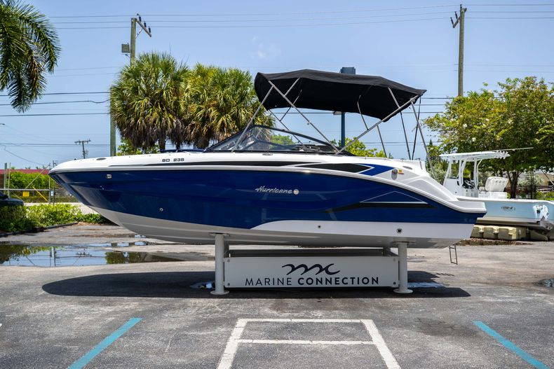 New 2022 Hurricane SunDeck OB SD 235 OB #8013 image 5