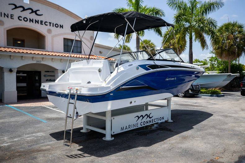 New 2022 Hurricane SunDeck OB SD 235 OB #8013 image 8
