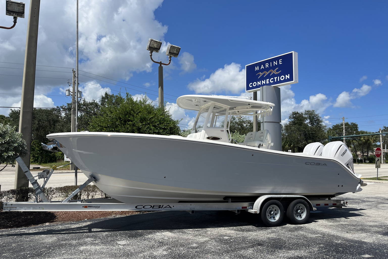 New 2024 Cobia 280 CC #D017 image 1