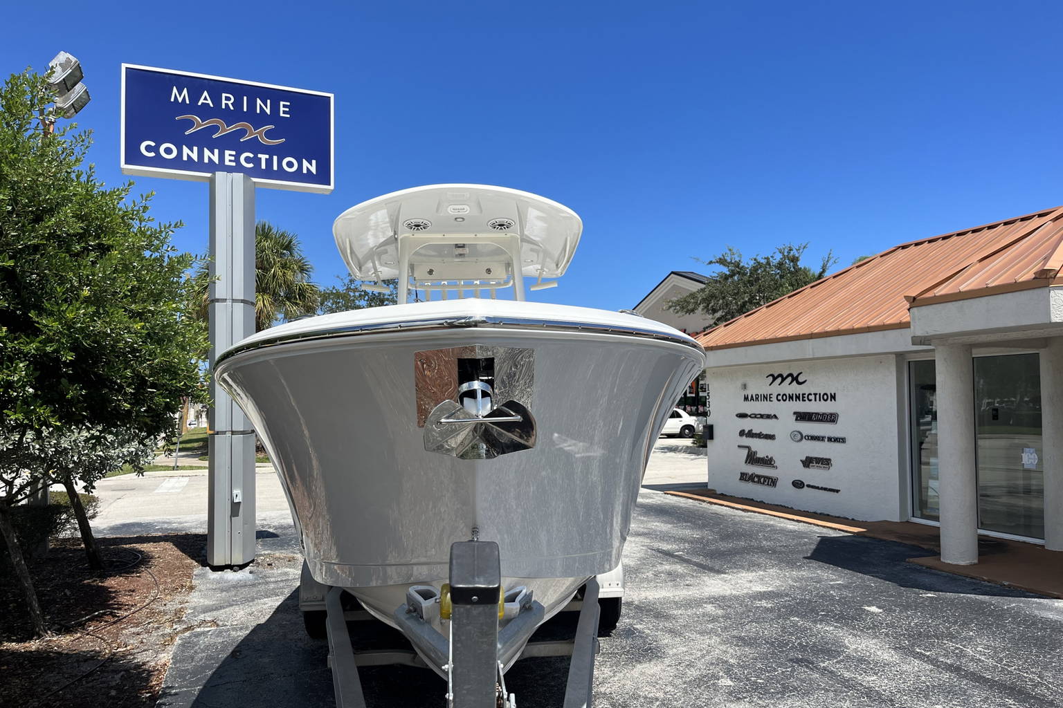 New 2024 Cobia 280 CC #D017 image 3