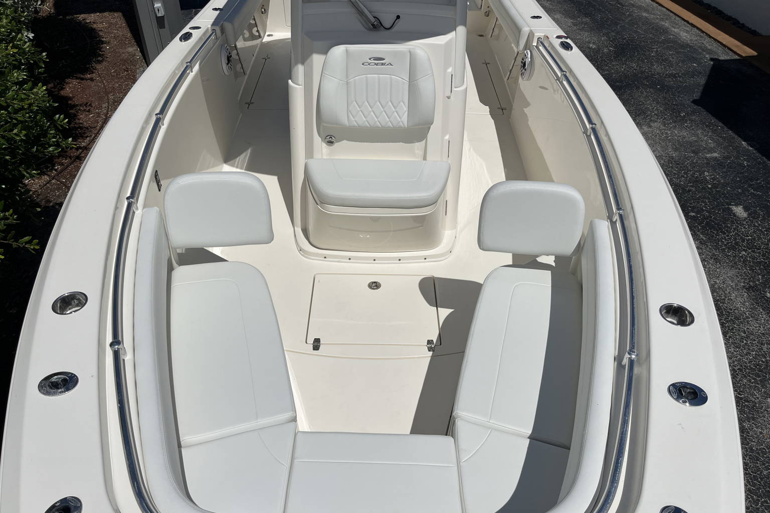 New 2024 Cobia 280 CC #D017 image 20