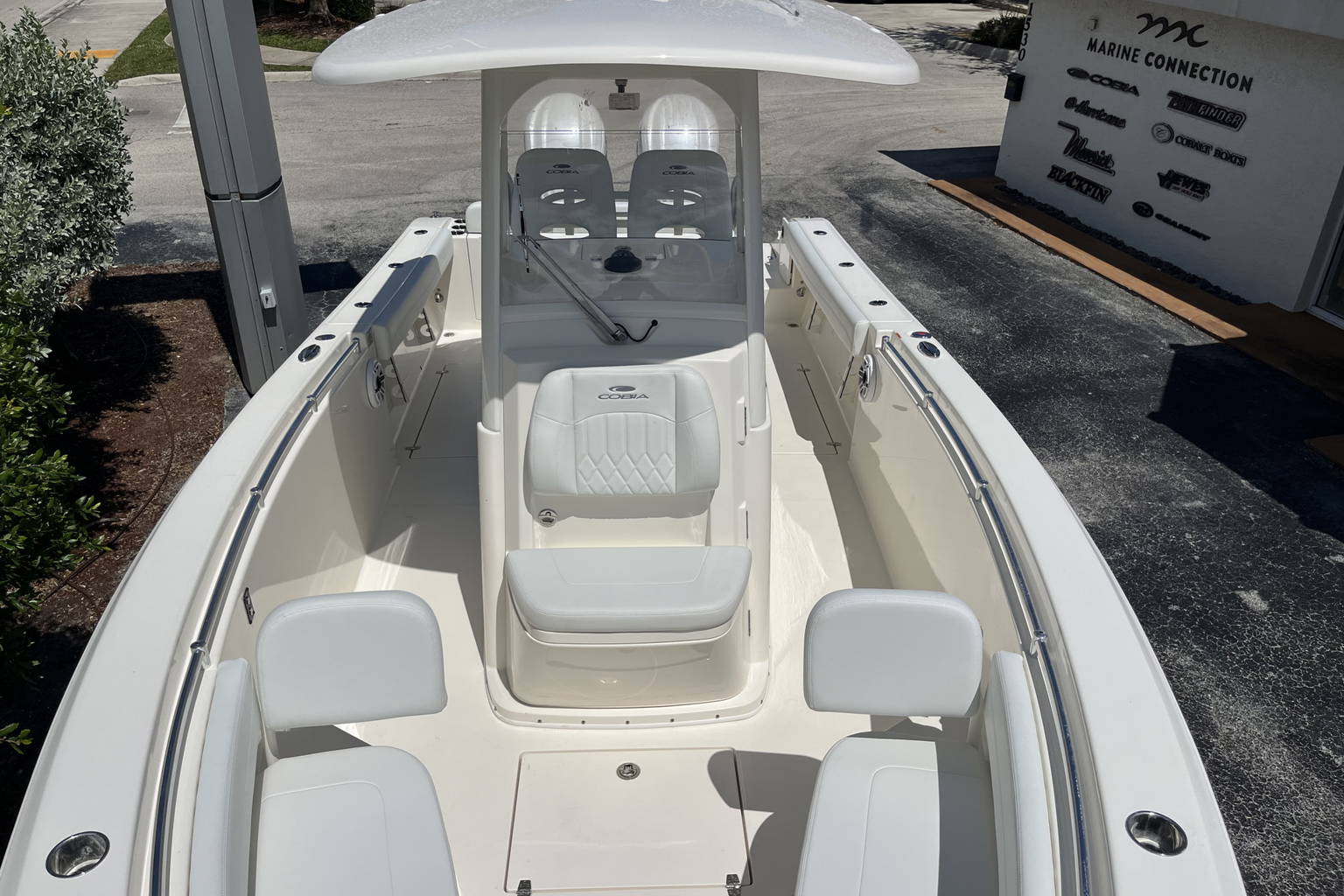New 2024 Cobia 280 CC #D017 image 21