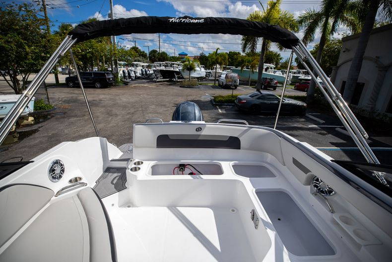New 2022 Hurricane SunDeck OB SD 235 OB #7864 image 13
