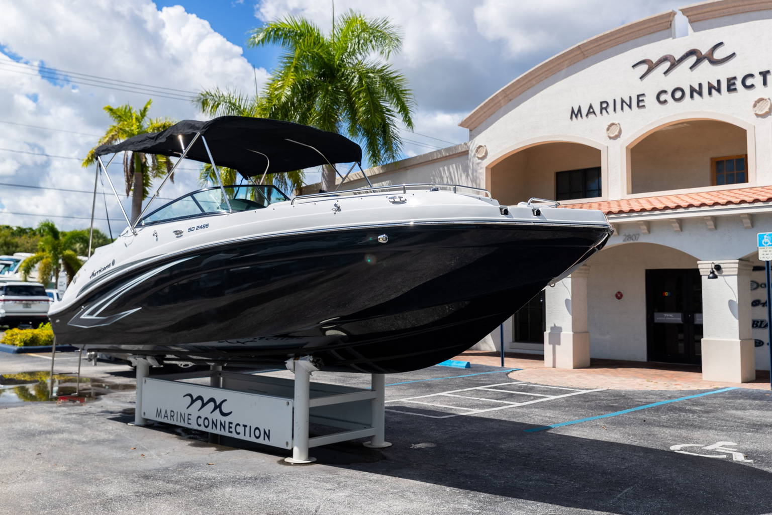 New 2023 Hurricane SunDeck 2486 OB #2448 image 2