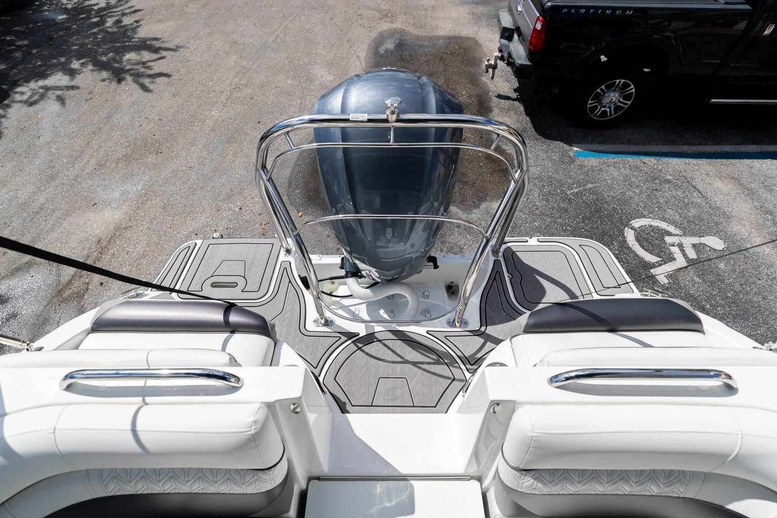 New 2023 Hurricane SunDeck 2486 OB #2448 image 9