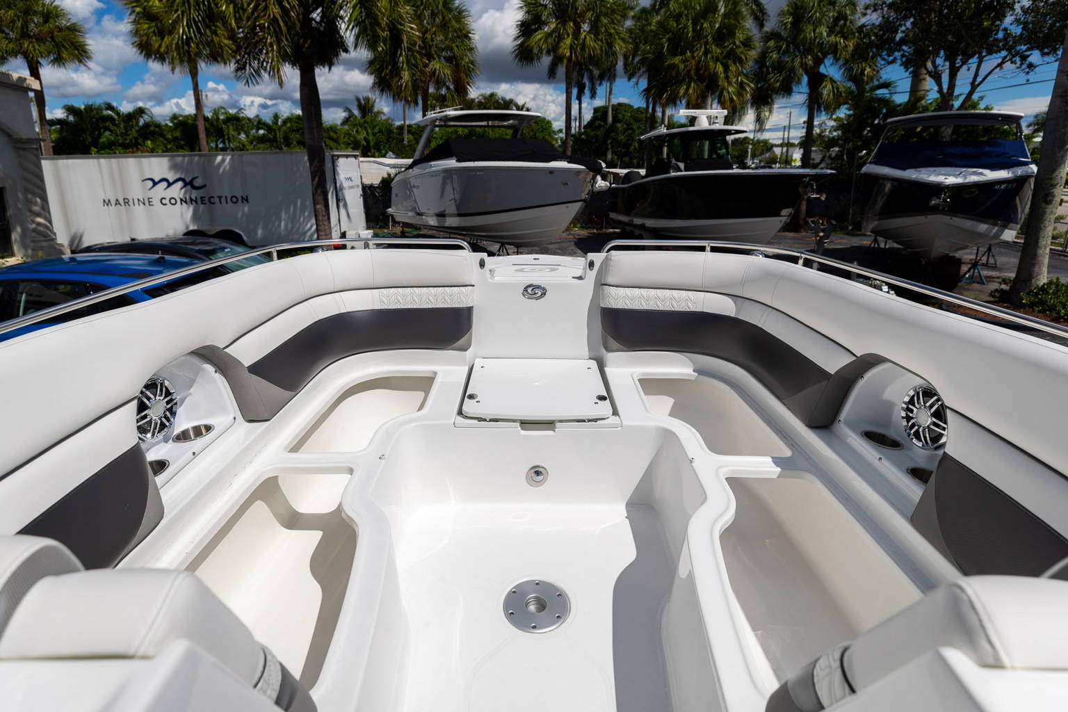 New 2023 Hurricane SunDeck 2486 OB #2448 image 32