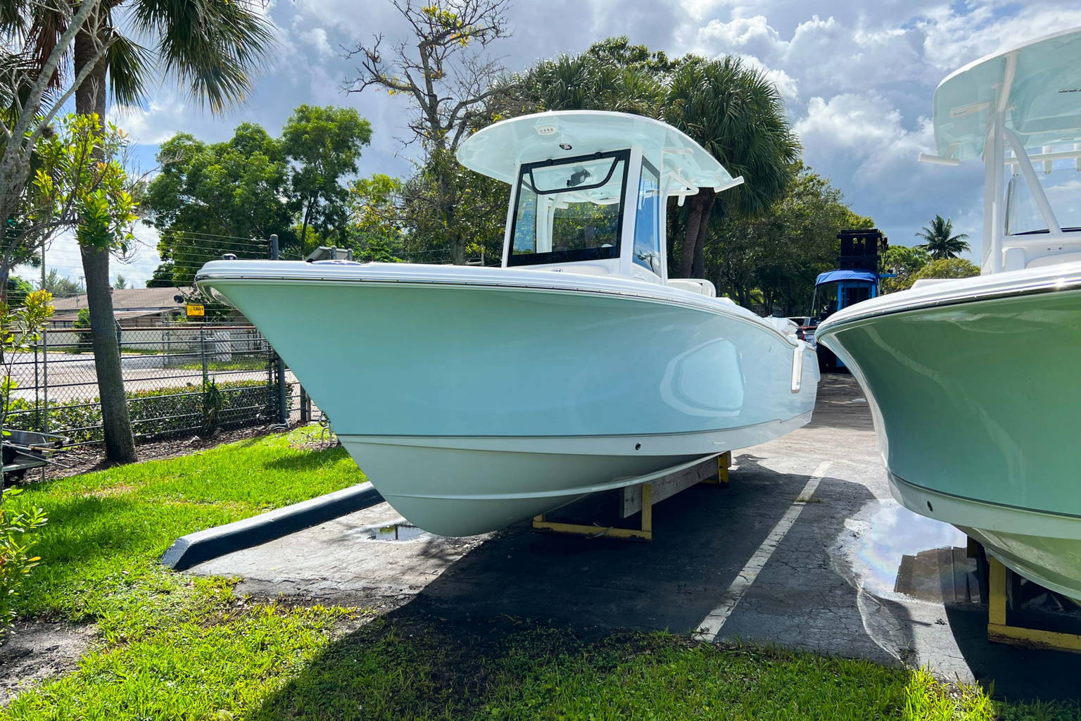 New 2024 Sea Hunt Ultra 255 SE #0520 image 1