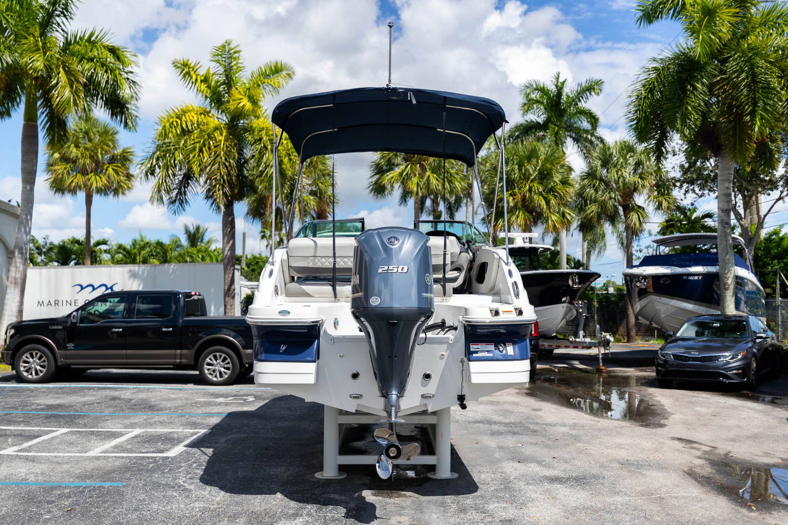 New 2023 Hurricane SunDeck OB SD 2410 OB #1999 image 7
