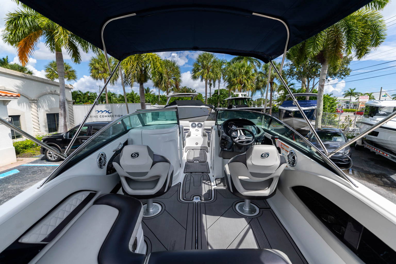 New 2023 Hurricane SunDeck OB SD 2410 OB #1999 image 11