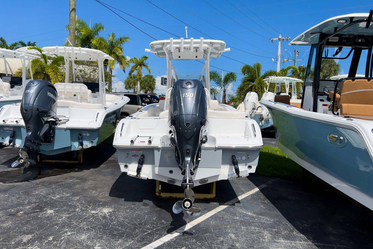 Alternative image of Sea Hunt Ultra 219 in Miami, FL