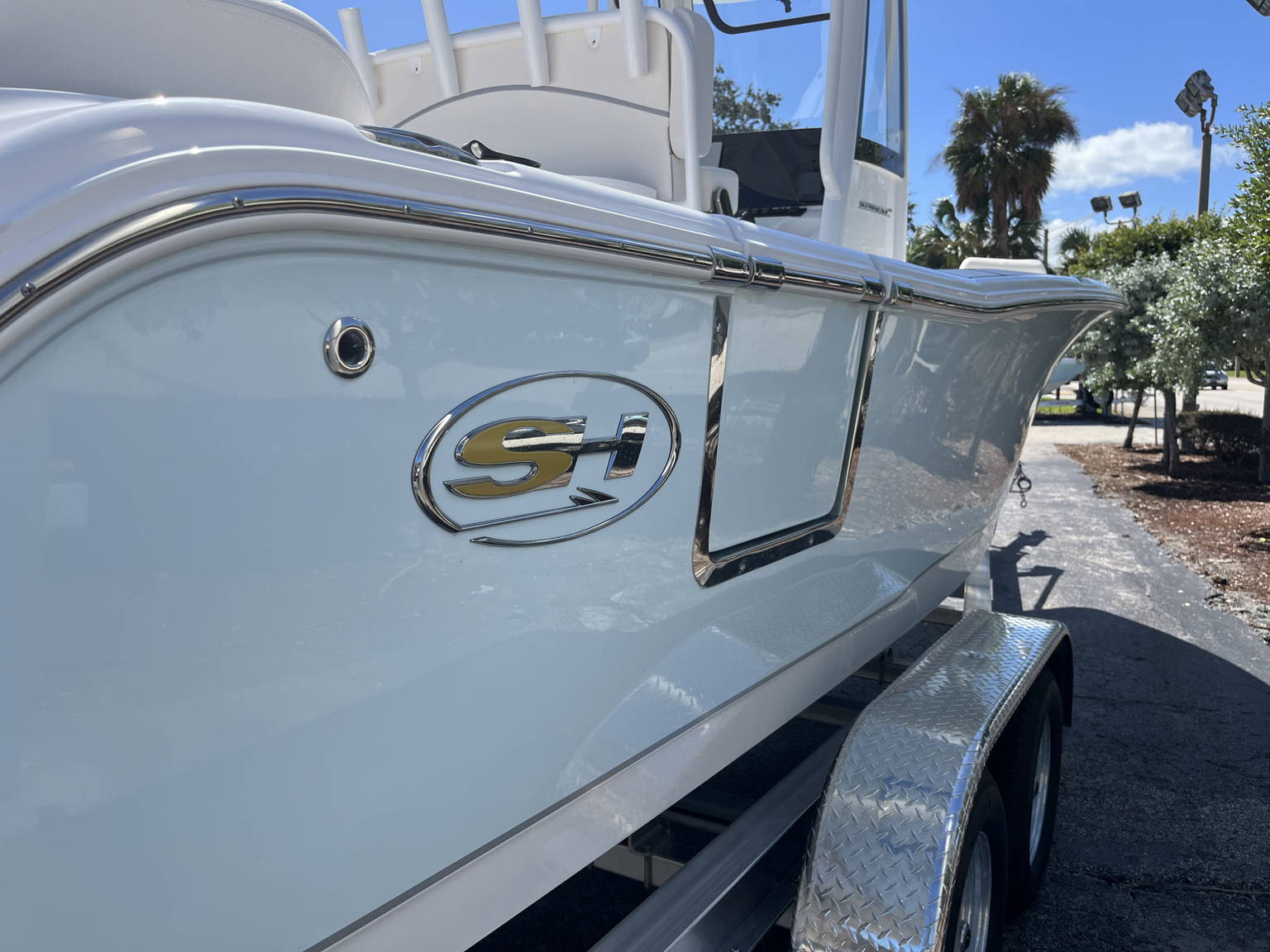 Alternative image of Sea Hunt Ultra 239 SE in West Palm Beach, FL
