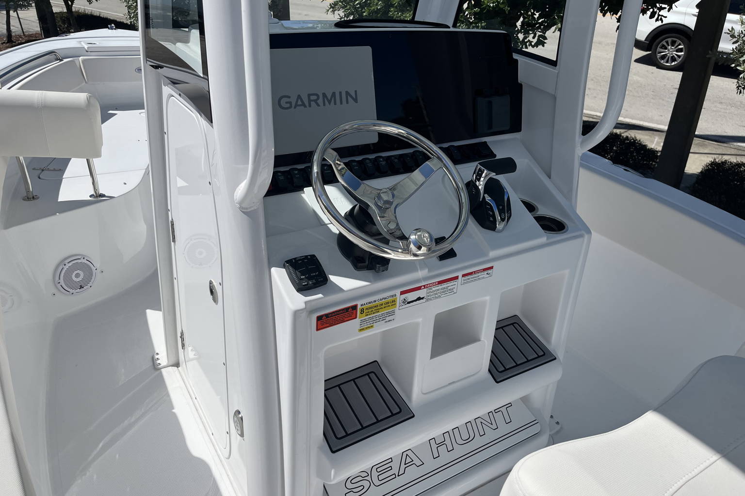 New 2024 Sea Hunt Ultra 239 SE #0234 image 12