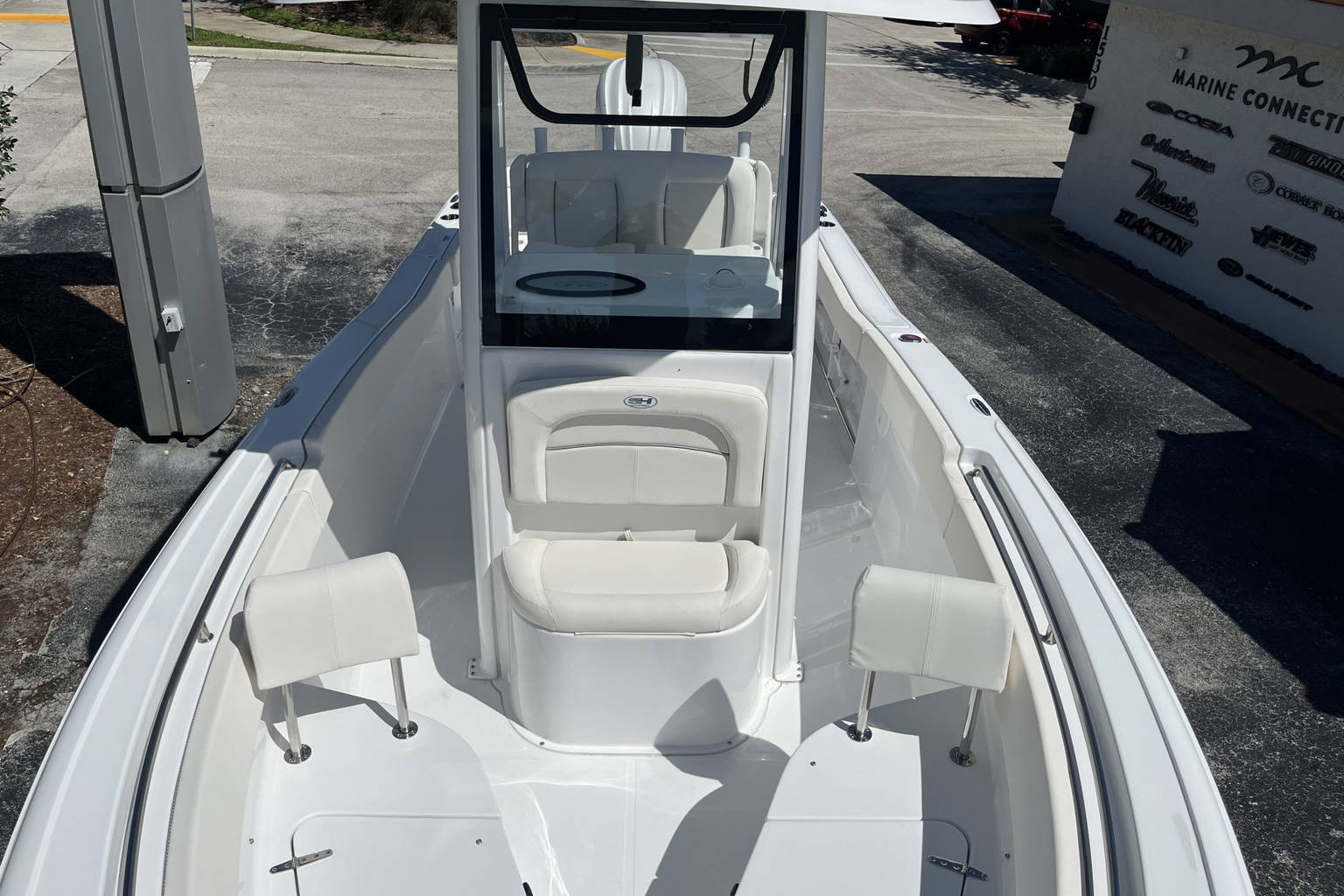 New 2024 Sea Hunt Ultra 239 SE #0234 image 15