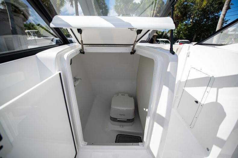New 2022 Hurricane SunDeck OB SD 235 OB #7864 image 23