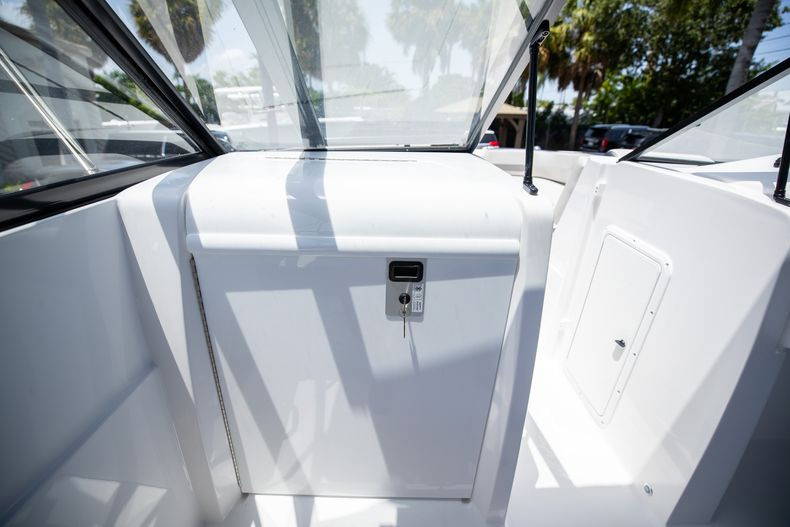 New 2022 Hurricane SunDeck OB SD 235 OB #8013 image 26