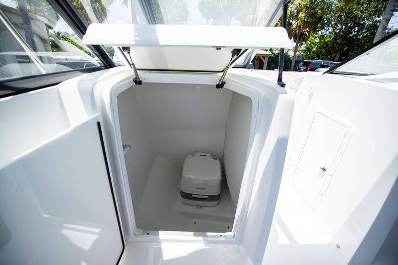 New 2022 Hurricane SunDeck OB SD 235 OB #8013 image 27