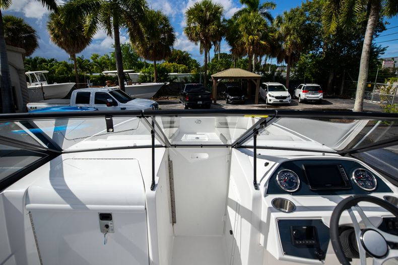 New 2022 Hurricane SunDeck OB SD 235 OB #7864 image 28