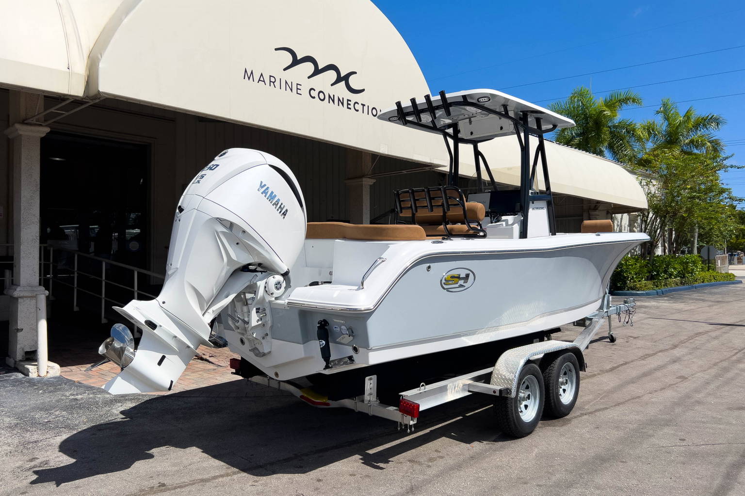 Alternative image of Sea Hunt Ultra 234 in Stuart, FL