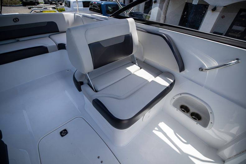 New 2022 Hurricane SunDeck OB SD 235 OB #8013 image 29