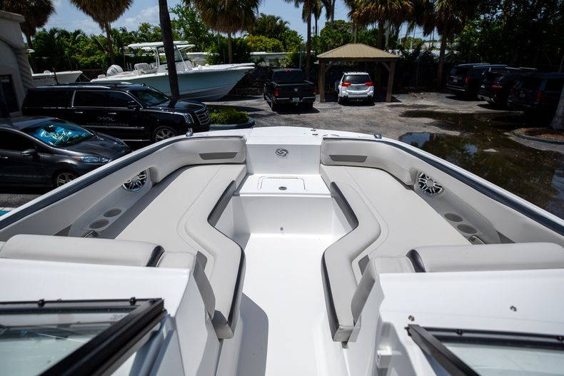 New 2022 Hurricane SunDeck OB SD 235 OB #8013 image 32