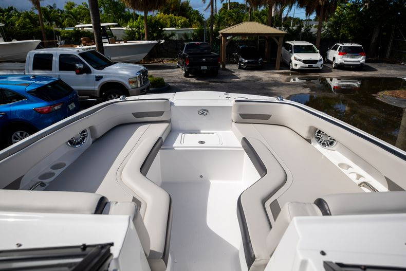 New 2022 Hurricane SunDeck OB SD 235 OB #7864 image 32
