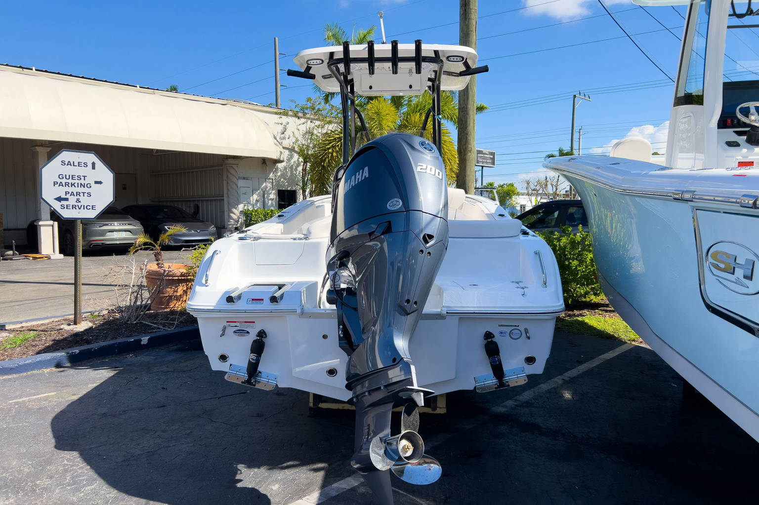Alternative image of Sea Hunt Ultra 219 in Aventura, FL