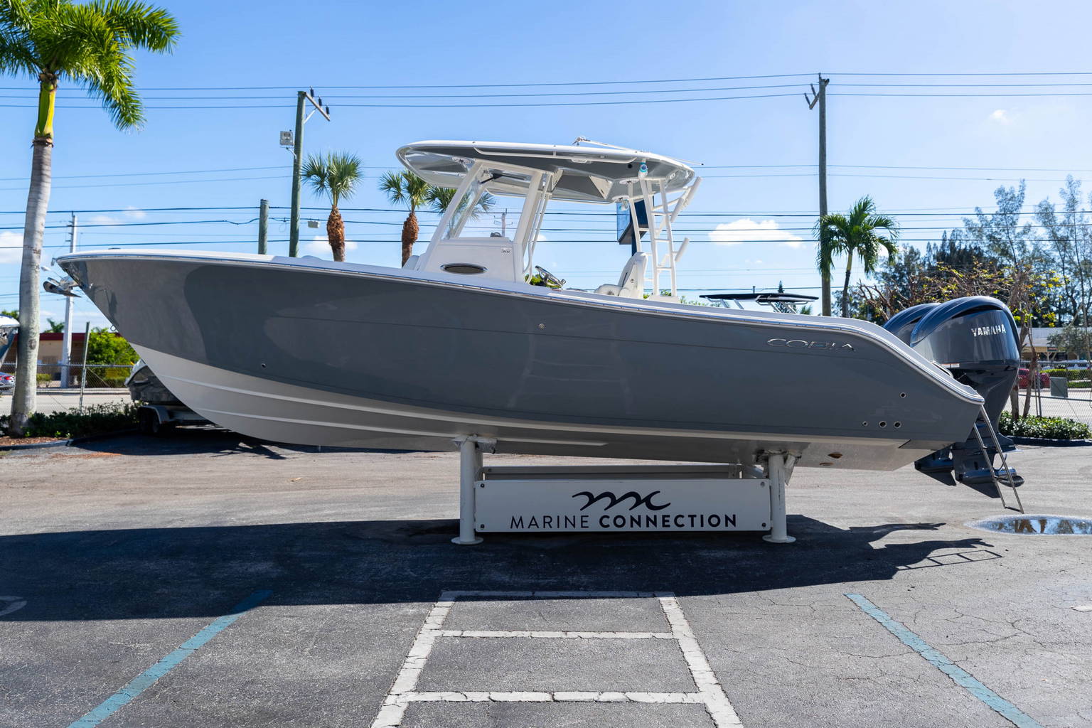New 2024 Cobia 301 CC #Z025 image 5