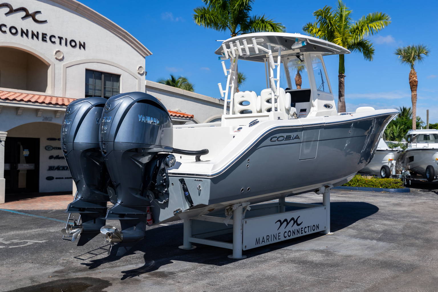 New 2024 Cobia 301 CC #Z025 image 8