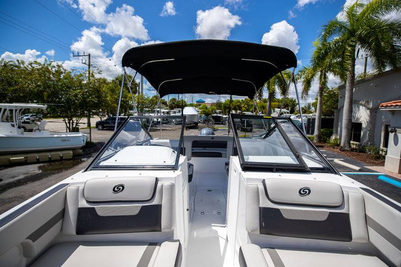 New 2022 Hurricane SunDeck OB SD 235 OB #7864 image 38