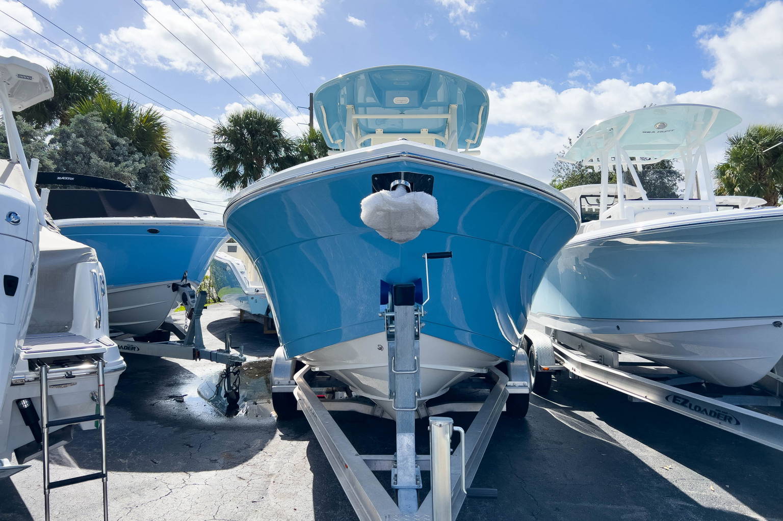 Alternative image of Cobia 220 CC in Miami, FL